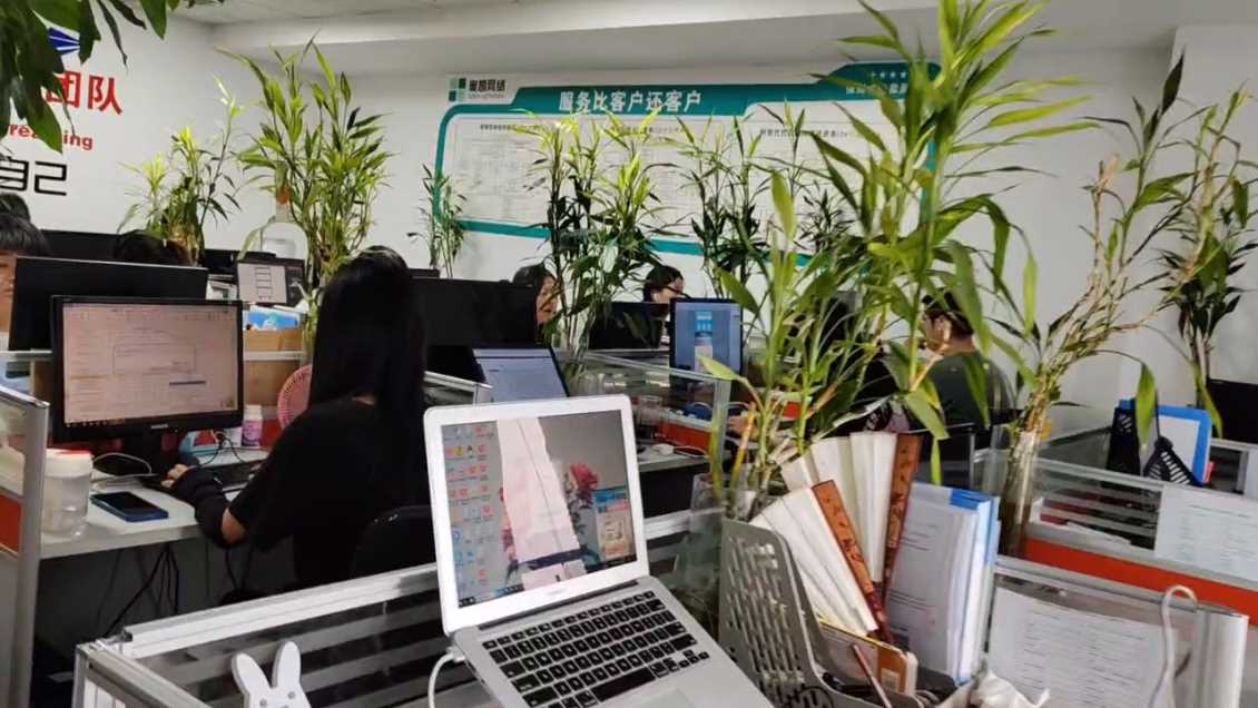 诚信通托管|国外形势严峻，国内也许是个机会，李总订单排2个月都发不完