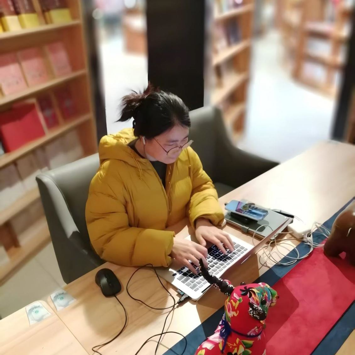 工厂要组建网络营销团队，招聘网络营销人才是难题！宁波奥凯来帮你们解决